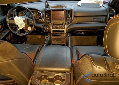 2022 Ram 1500 Big Horn/Lone Star z USA, uszkodzony, nr VIN 1C6SRFFT5NN243808